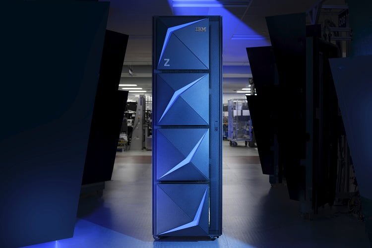 IBM'den veri gizliliği yeteneğine sahip z15 karşınızda!