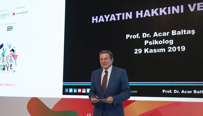 People Make The Brand alanında uzman konuşmacıları ve ele aldığı konularla yoğun ilgi gördü. People Make The Brand alanında uzman konuşmacıları ve ele aldığı konularla yoğun ilgi gördü.