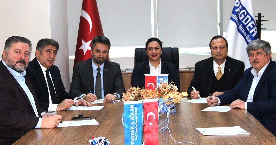 Oyuncak İhtisas OSB, PAGDER İşbirliğiyle Kuruluyor. Oyuncak İhtisas OSB, PAGDER İşbirliğiyle Kuruluyor.