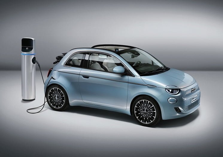 Tamamen Yeni ve Elektrikli Fiat 500!