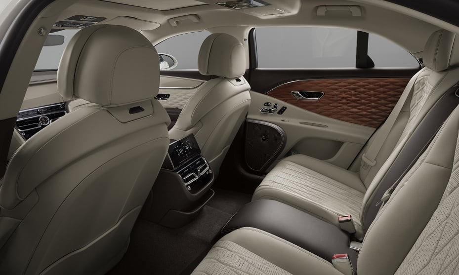 Dünyanın İlk Üç Boyutlu Ahşap Panelleri Yeni BENTLEY FLYING SPUR'da Dünyanın İlk Üç Boyutlu Ahşap Panelleri Yeni BENTLEY FLYING SPUR'da