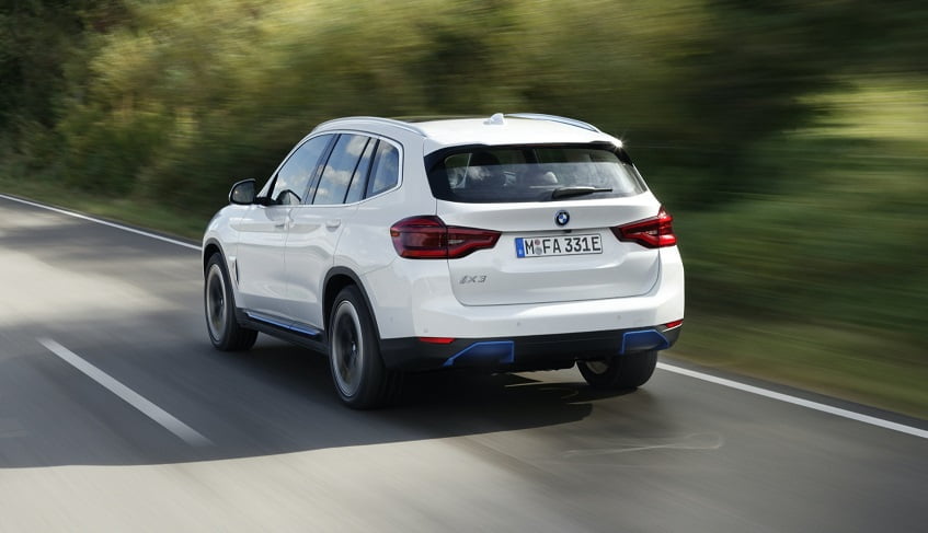 Tamamen Elektrikli Yeni BMW iX3 Showroomlarda Yerini Aldı Tamamen Elektrikli Yeni BMW iX3 Showroomlarda Yerini Aldı