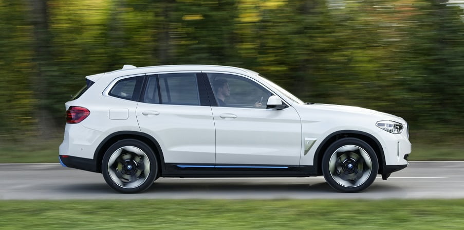 Tamamen Elektrikli Yeni BMW iX3 Showroomlarda Yerini Aldı Tamamen Elektrikli Yeni BMW iX3 Showroomlarda Yerini Aldı