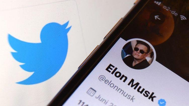 Elon Musk, Twitter’ı ücretli yapacak