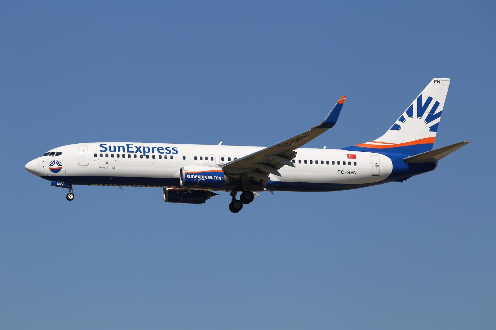 SunExpress’ten Türkiye-Almanya arası yardım köprüsü