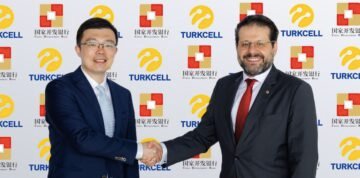Çin’den Turkcell’e 300 milyon euro
