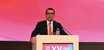 Kahraman: AVM’leri birer yaşam alanına dönüştürüyoruz