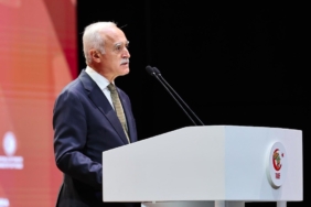 Nail Olpak: Türkiye ile Afrika ticaret hacmini 75 milyar dolara çıkarmayı hedefliyoruz