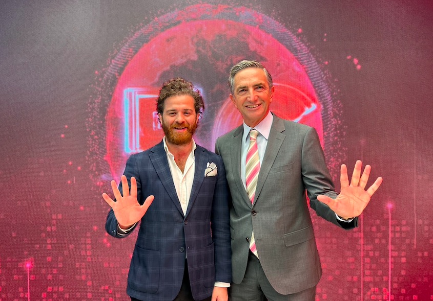 Engin Aksoy: 5 kıtada 5G deneyimine sahip bir operatör olarak bu teknolojiye dünden hazırız Engin Aksoy: 5 kıtada 5G deneyimine sahip bir operatör olarak bu teknolojiye dünden hazırız