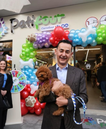 CarrefourSA, evcil hayvanlara yönelik yeni yaşam alanı PATiFOUR'u açtı