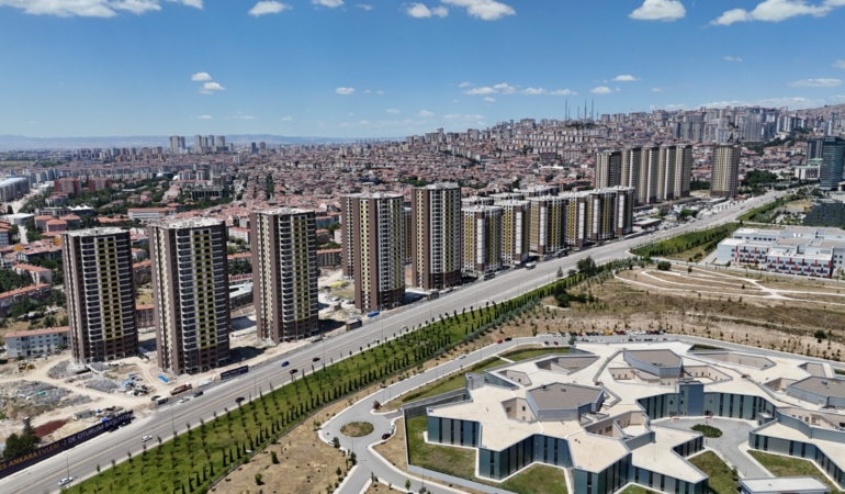 Adres Ankara Evleri'nin ikinci etabında teslim heyecanı yaşanıyor