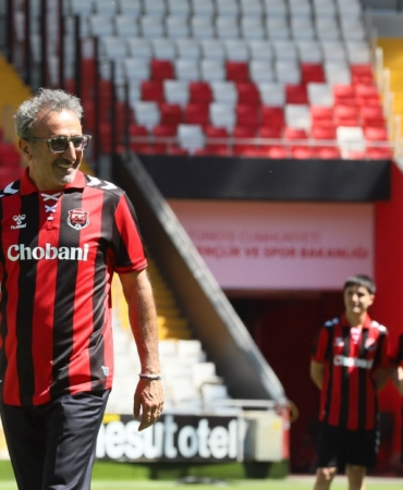 Hamdi Ulukaya’dan Erzincanspor’a dev destek