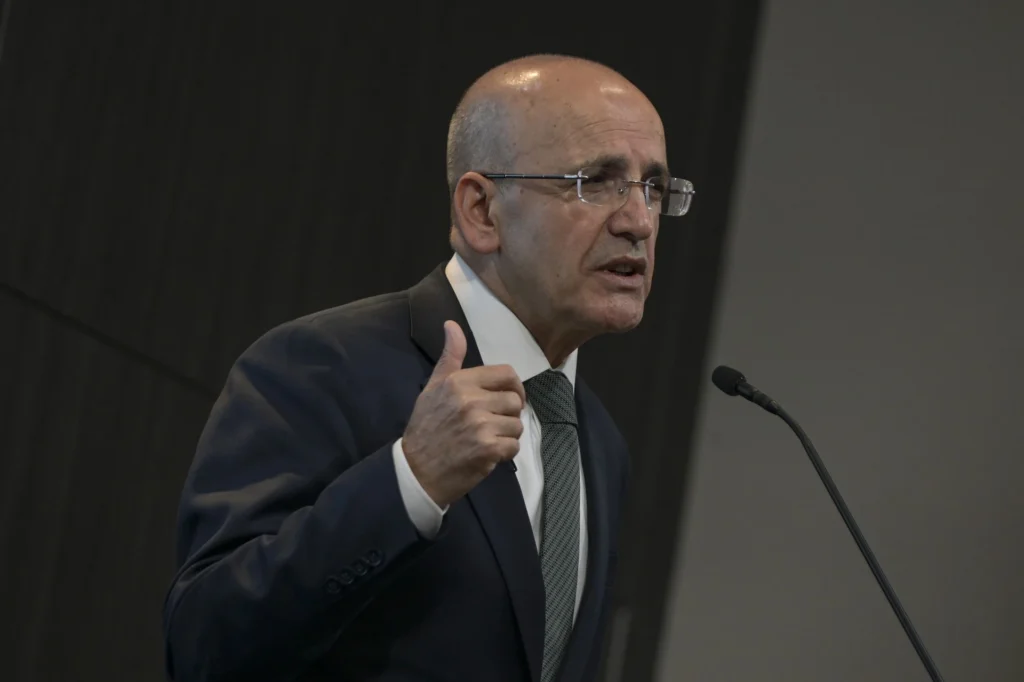 Büyüyen ekonomiye, küçülen alım gücü